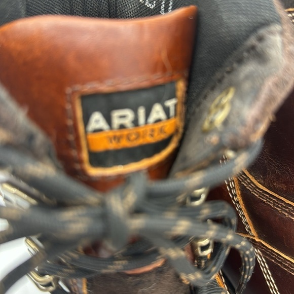 Ariat WorkHog XT 8\
